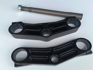 GSXR Slingshot Billet Triple Clamps-1sm
